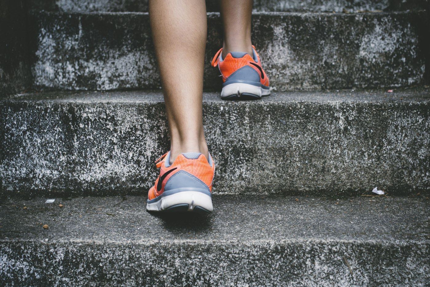Coureurs sur route — ambiance course à pied